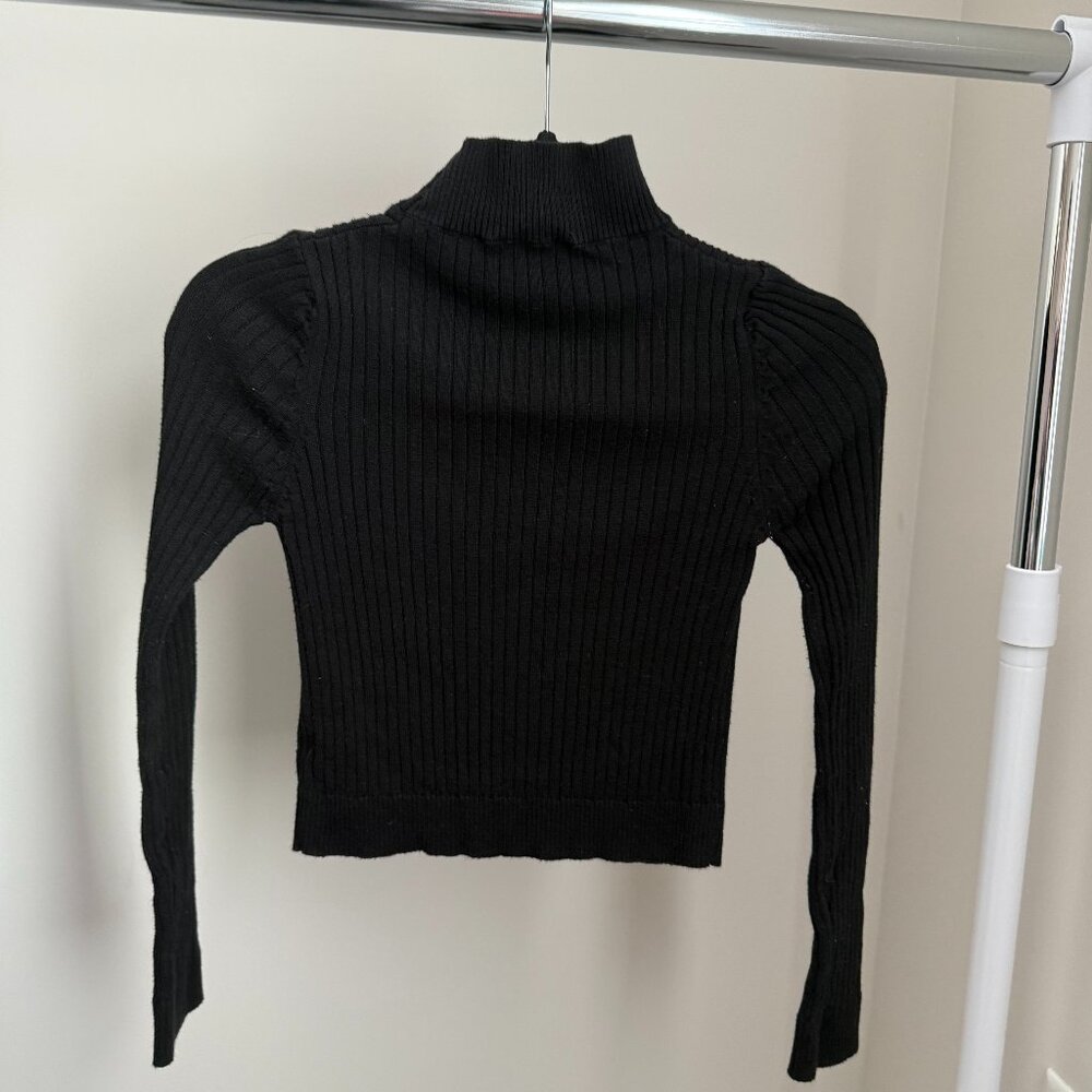 Black Cropped Mock Neck